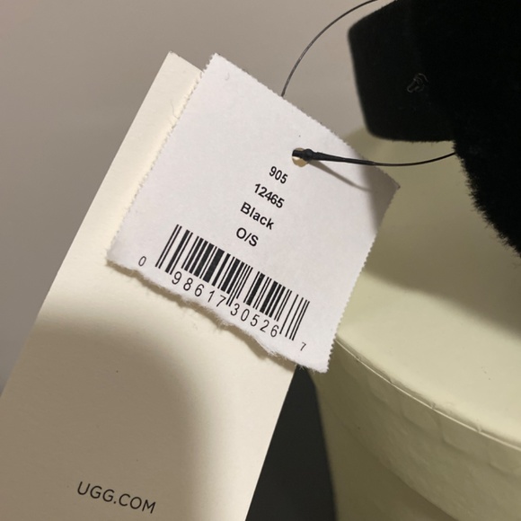 Ugg ear muffs - Picture 2 of 3